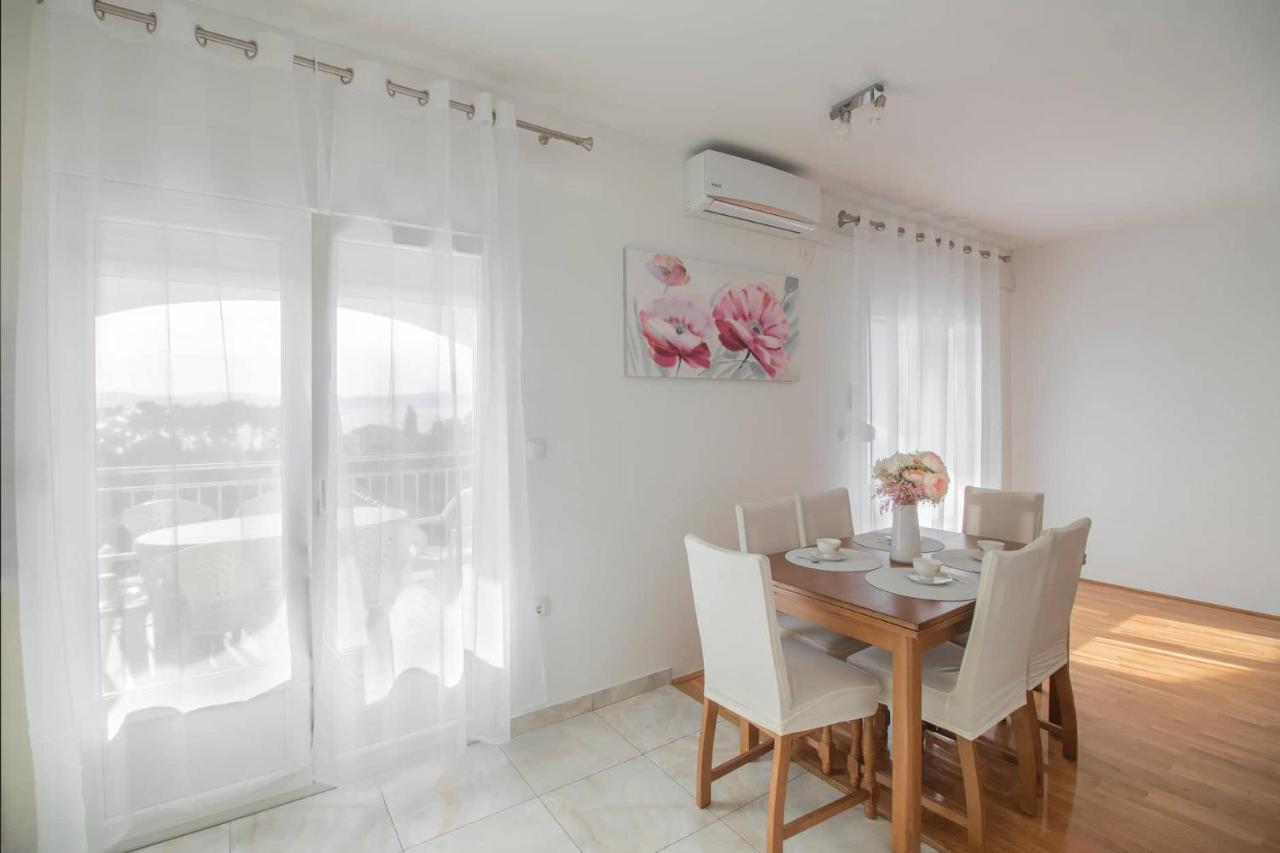 Blue Mate Apartment บาร์บินเย ภายนอก รูปภาพ