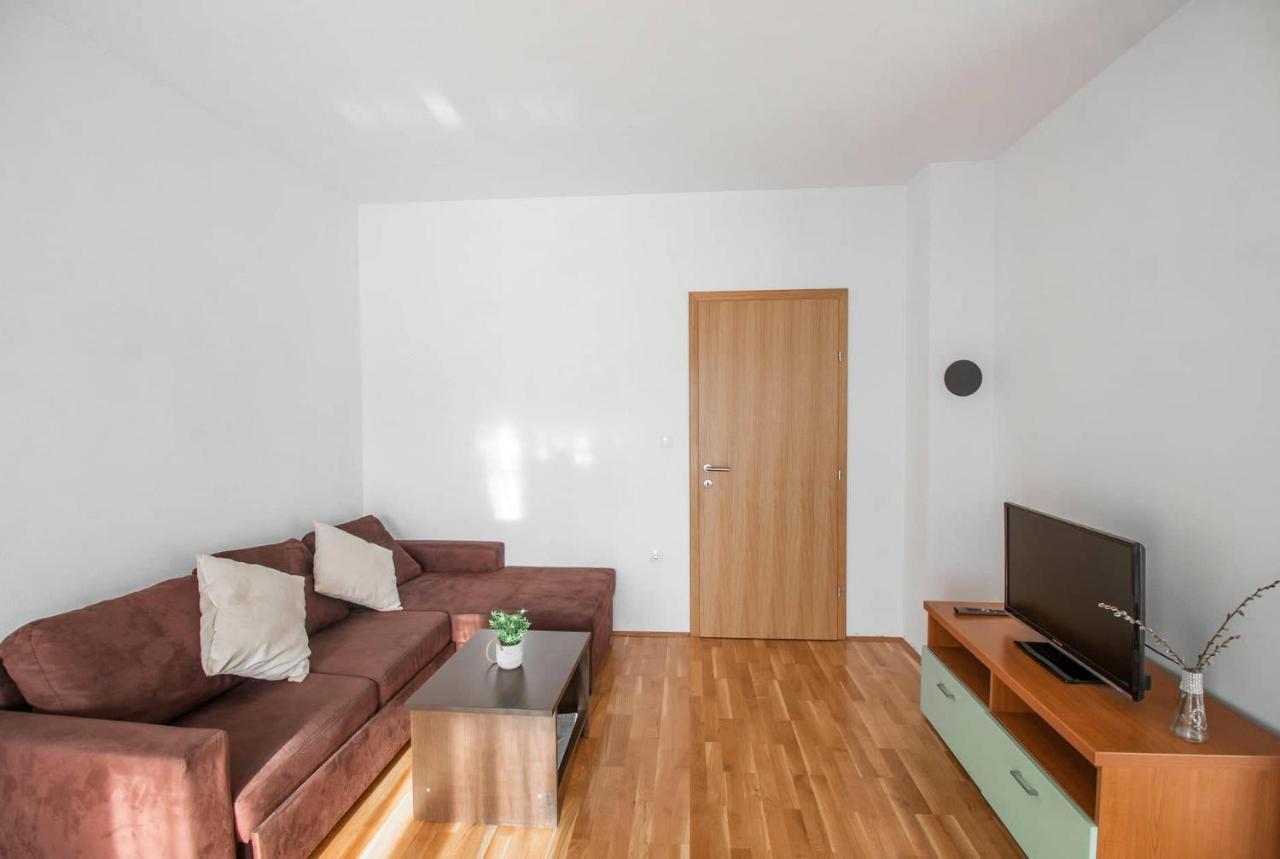 Blue Mate Apartment บาร์บินเย ภายนอก รูปภาพ