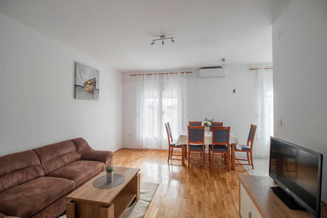 Blue Mate Apartment บาร์บินเย ภายนอก รูปภาพ