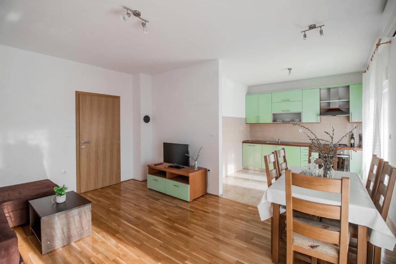 Blue Mate Apartment บาร์บินเย ภายนอก รูปภาพ
