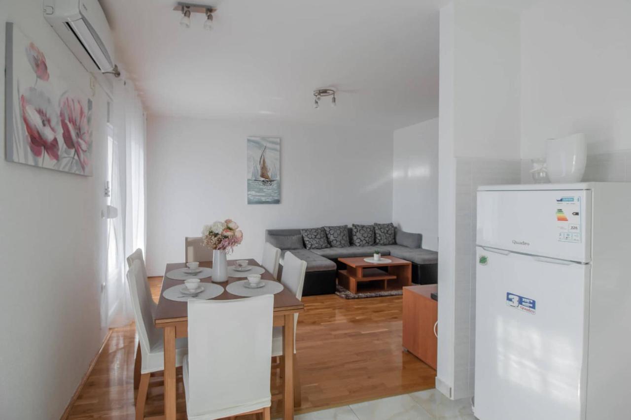 Blue Mate Apartment บาร์บินเย ภายนอก รูปภาพ